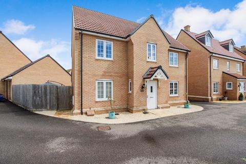 4 bedroom detached house for sale, Parkview Terrace, Bedford MK42