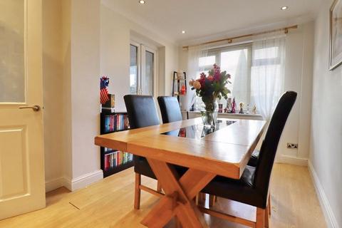 35 Birchfield Drive, Worsley, Manchester, M28 1ND