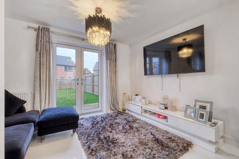 3 bedroom terraced house for sale, Handford Crescent, Shirley, B90 4FE