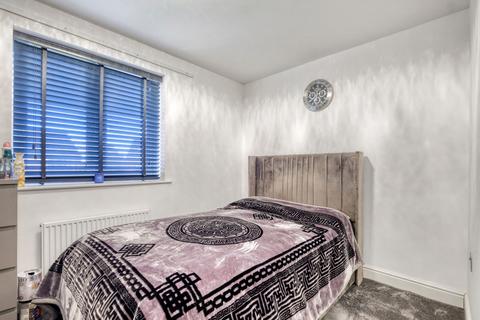 42 Handford Crescent, Shirley, Solihull, B90 4FE