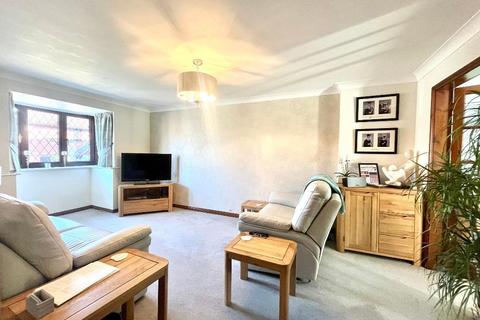 4 bedroom house for sale, Charndon Close, Barton Hills, Luton, Bedfordshire, LU3 4DU