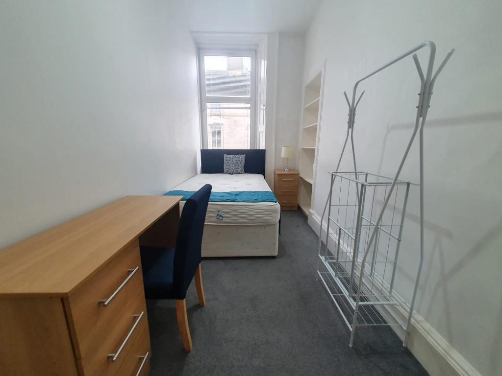 Apartment in Edinburgh, Lauriston, Tollcross - View 6