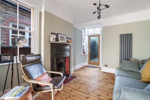 4 bedroom semi-detached house for sale, Highdown Avenue, Worthing, West Sussex, BN13