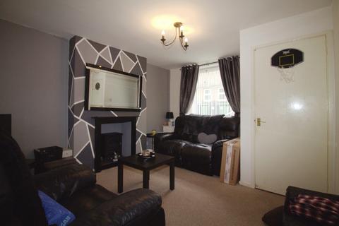 2 bedroom terraced house to rent, Sydney Street, Farsley, Pudsey, West Yorkshire, LS28