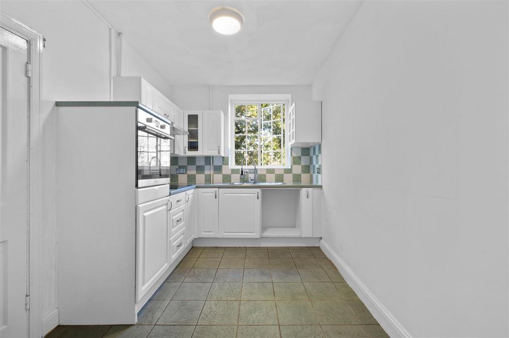 12 Albemarle,6.jpg