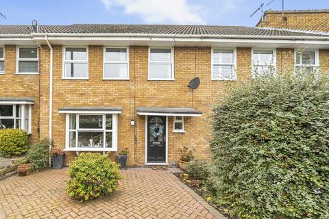 33 Francis Close, Horndon On The Hill, Stanford-le-hope, SS17 8NT