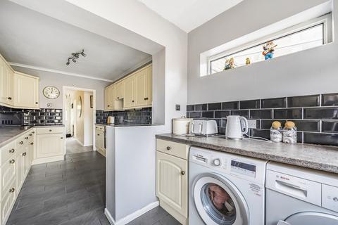33 Francis Close, Horndon On The Hill, Stanford-le-hope, SS17 8NT