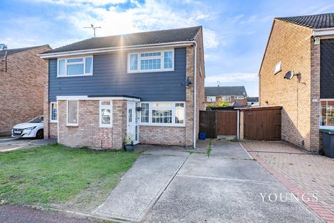 2 bedroom semi-detached house for sale, Sandpiper Close, Shoeburyness, SS3