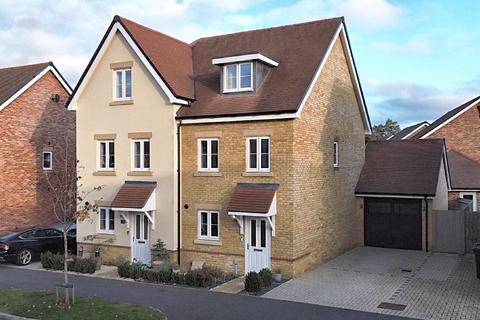 3 bedroom semi-detached house for sale, Hurst Avenue, Blackwater, Camberley, Hampshire, GU17