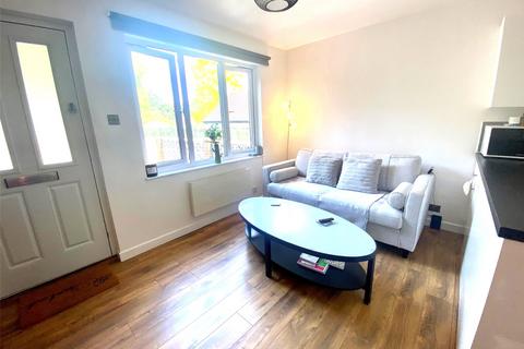 1 bedroom apartment to rent, Clovelly Gardens, London, SE19