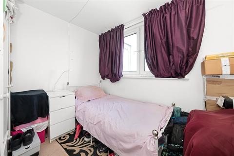 2 bedroom apartment for sale, Mayday Road, Thornton Heath, CR7