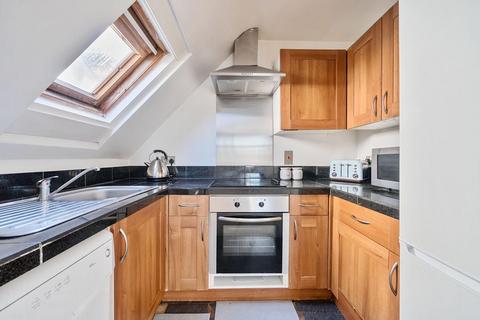 6b Upper Grove, London, SE25 6JU