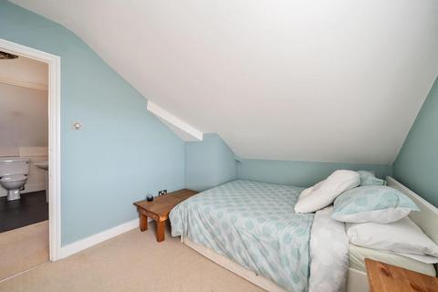 6b Upper Grove, London, SE25 6JU