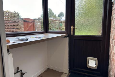 3 bedroom end of terrace house to rent, Sewall Highway, Wyken, Coventry