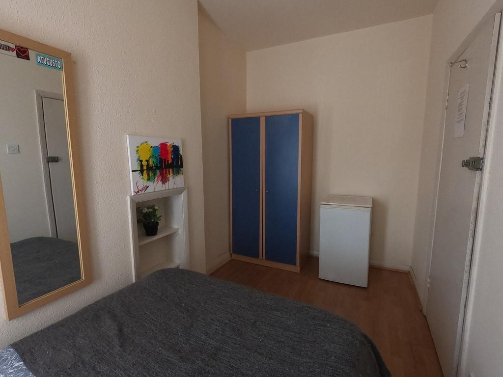 Anson Road Flat share to rent £810 pcm (£187 pw)