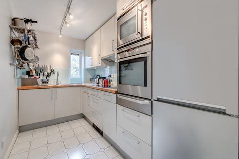 2 bedroom flat for sale, Rushcutters Court, 2 Boat Lifter Way, London, SE16