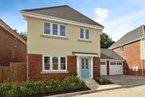 3 bedroom link detached house for sale, Castlefield, Hitchin, SG4