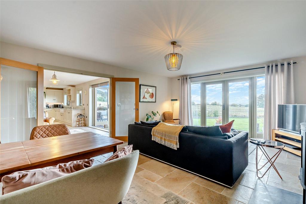 Dining/Sitting Room
