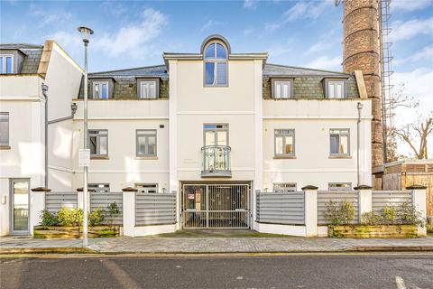 Pouparts Place, Twickenham, TW2