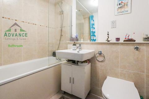 2 bedroom flat for sale, St. John's Street, Bedford MK42