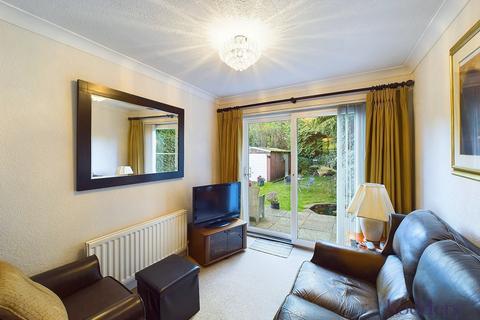 4 bedroom detached house for sale, Alexandra Road, Addlestone, Surrey, KT15