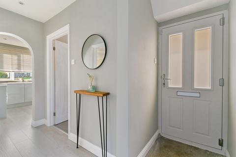 Flat 7, Castle Court Pollard Road, Morden, SM4 6EJ