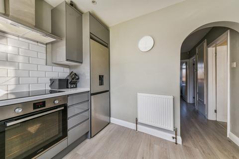 Flat 7, Castle Court Pollard Road, Morden, SM4 6EJ