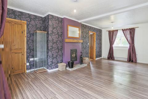 3 bedroom semi-detached house for sale, Ramshead Gardens, West Yorkshire LS14