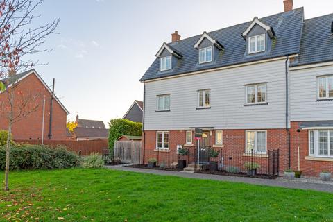 5 bedroom semi-detached house for sale, Cromwell Road, Dunmow CM6