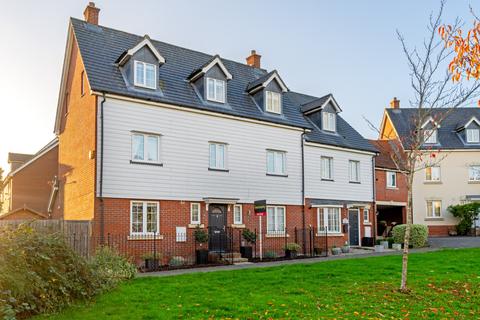 30 Cromwell Road, Little Dunmow, Dunmow, CM6 3GE