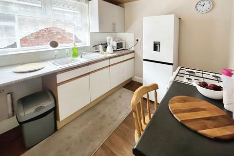 166 Park Street, Grimsby, DN32 7NS