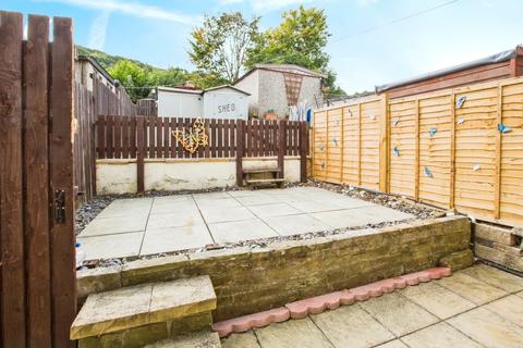 2 bedroom terraced house for sale, Hebble Gardens, West Yorkshire HX2