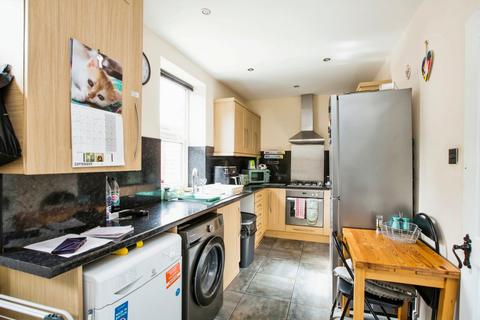 2 bedroom terraced house for sale, Hebble Gardens, West Yorkshire HX2