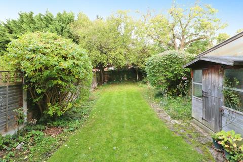 5 bedroom terraced house for sale, Hamilton Avenue, Ilford IG6