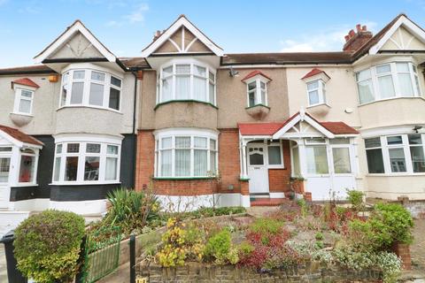 5 bedroom terraced house for sale, Hamilton Avenue, Ilford IG6