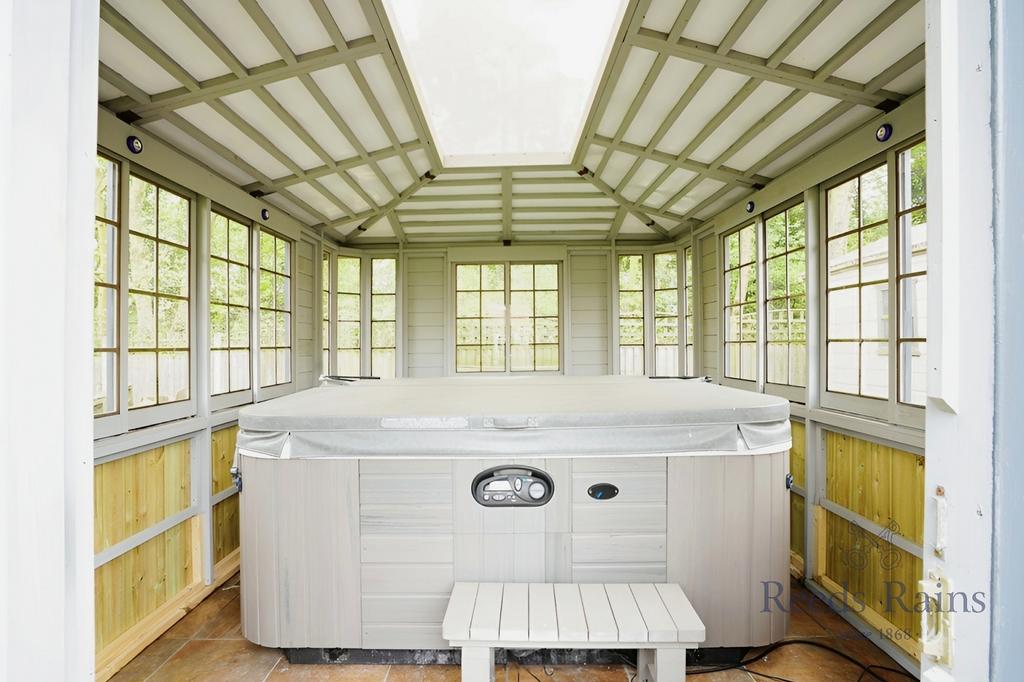 Hot Tub