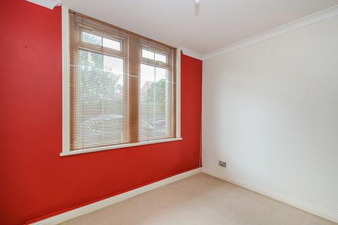 2 bedroom flat to rent, Cottage Grove, Hampshire PO5