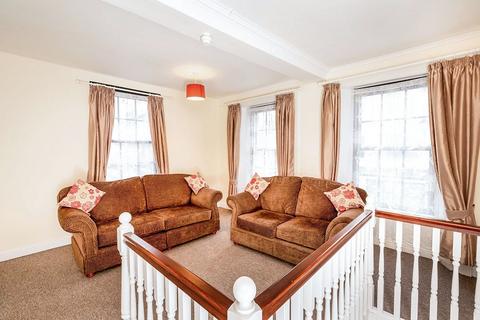 2 bedroom flat to rent, Strand Street, Cumbria CA28