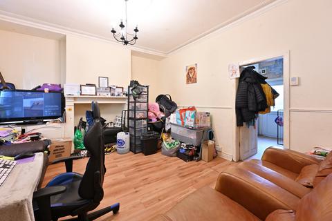 3 bedroom terraced house for sale, Calverley Street, Preston PR1