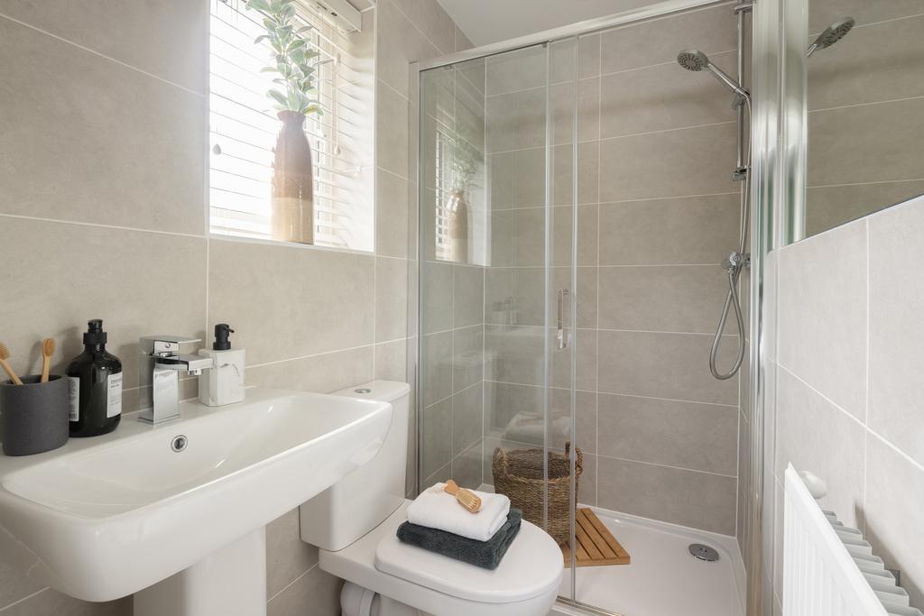 En suite in the 4 bed Alderney