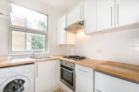 Studio to rent, Tierney Road, Streatham Hill, London, SW2