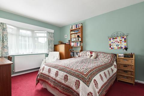37 The Crescent, Canterbury, CT2 7AW