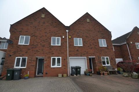 4 bedroom terraced house to rent, Commisioners Wharf, North Shields, NE29