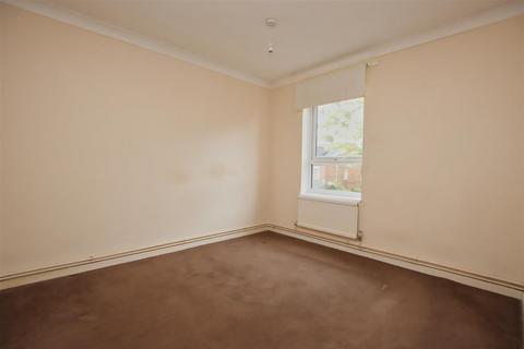 11 Hackney Close, Borehamwood, WD6 2SL