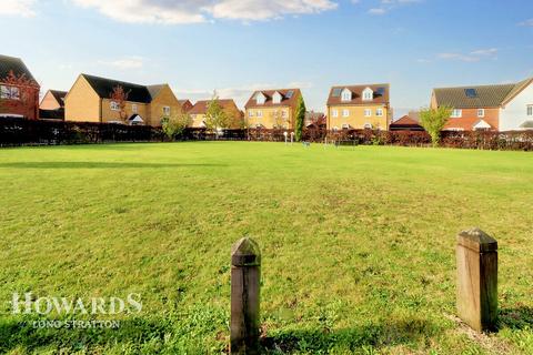 4 bedroom detached house for sale, Robin Avenue, Harleston