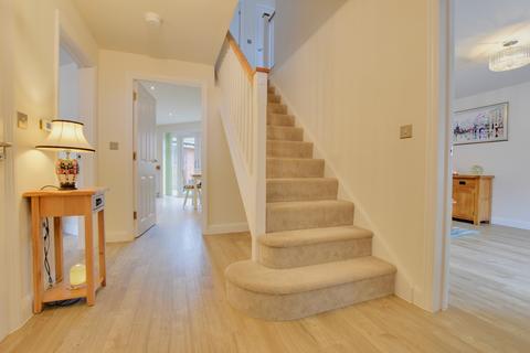 4 bedroom detached house for sale, Blackwater Road, North Fambridge