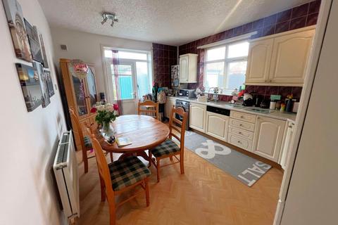 3 bedroom bungalow for sale, Cleveleys Avenue, Cleveleys FY5