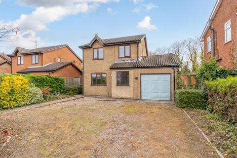 3 bedroom detached house for sale, Hawthorn Bank, Spalding