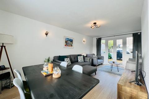 63 Chichester Road, Sandgate, Folkestone, CT20 3BP