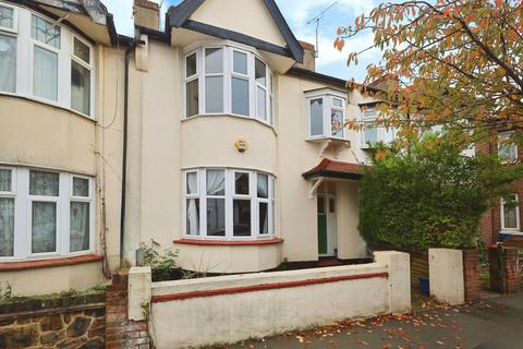 3 bedroom terraced house for sale, Fleetwood Avenue, Westcliff-on-sea, SS0